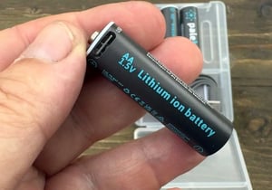 USB-C Rechargeable Batteries